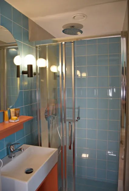 arethusa-hotel_athens-greece_double-with-balcony-room_08_original