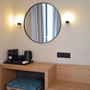 arethusa-hotel_athens-greece_double-with-balcony-room_04_original